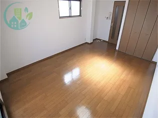 シティ・コート六甲【1階】の居間