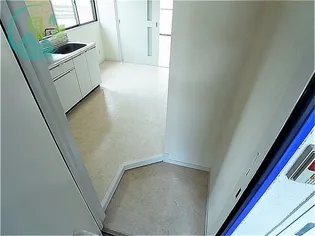 ル・パレ西灘【5階】の玄関