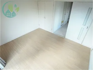 ル・パレ西灘【5階】の居間