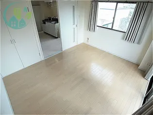 ル・パレ西灘【5階】の居間