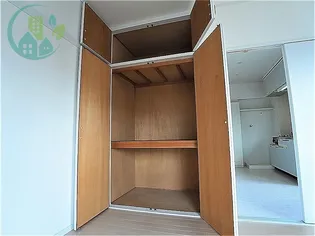 ル・パレ西灘【5階】の内装