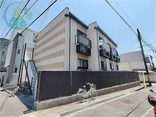 レオパレスEmirates住吉【1階】の外観