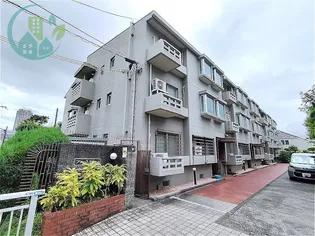 ファミーユ御影城ノ前【3階】の外観