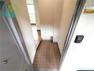 スリールJR摩耶【2階】の玄関