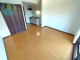 ボヌール恋野【3階】の居間