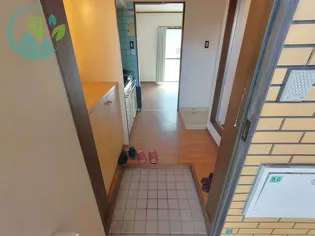 アバントコート大石東町【3階】の玄関