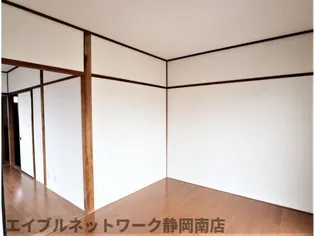 杉山マンション【303号室】の居間