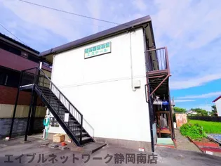 エステール【1階】の外観