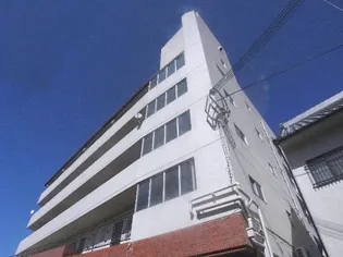 奈良県天理市川原城町【マンション】の外観