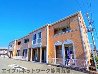 ヴェスパー【1階】の外観