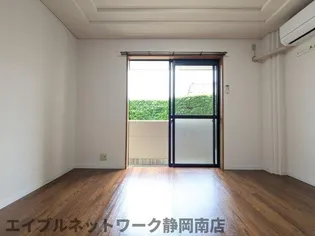 エスポワールNK【1階】の居間