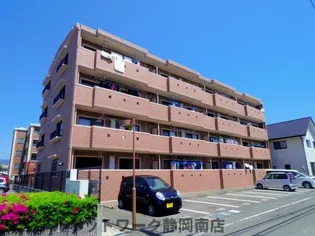 アムール高田【3階】の外観