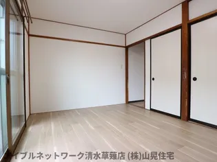 三花園ハイツ【F号室】の内装