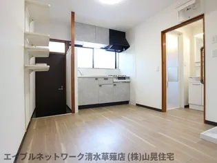 三花園ハイツ【F号室】の居間