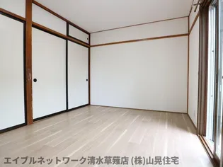 三花園ハイツ【F号室】の寝室