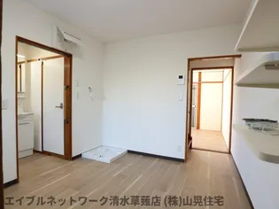 三花園ハイツ【F号室】の居間