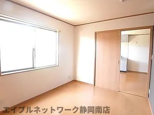 ベイコートA棟【102号室】の内装