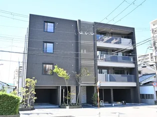 奈良県奈良市三条宮前町【マンション】の外観