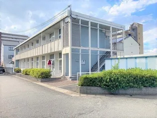 奈良県大和郡山市小泉町東2丁目【アパート】の外観