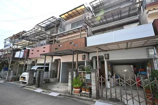 奈良県奈良市肘塚町【一戸建】の外観