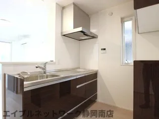 ルリアン縁【1階】のキッチン