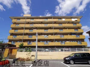 奈良県香芝市逢坂5丁目【マンション】の外観