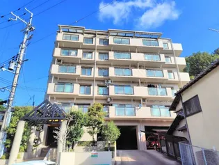 奈良県奈良市三松3丁目【マンション】の外観