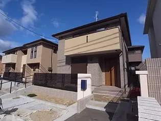 京都府木津川市州見台8丁目【テラスハウス】の外観