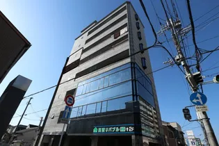 奈良県奈良市三条添川町【マンション】の外観