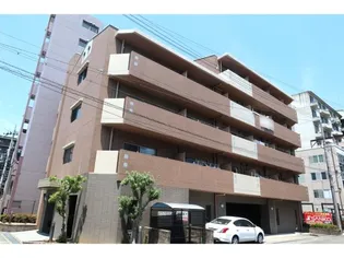 アヴェニールの画像