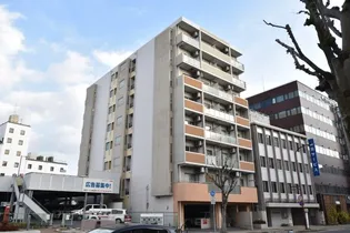 奈良県奈良市油阪町1丁目【マンション】の外観