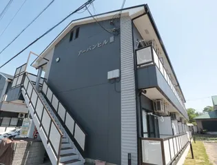 奈良県奈良市山陵町【マンション】の外観