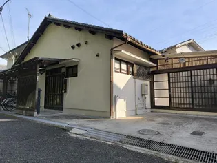 奈良県奈良市山陵町【アパート】の外観