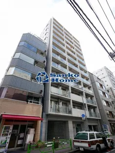 ドゥーエ新富町【3階】の外観