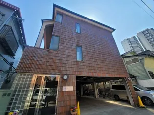 ノーブル・イズミ【3階】の外観