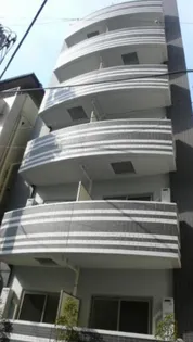 スプランドゥール【2階】の外観