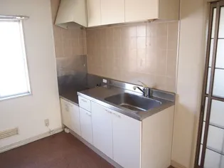 フローラル熊野【102号室】のキッチン