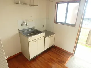 真下・ハイツ【105号室】の内装