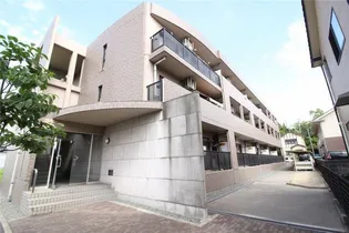 ロイヤルパレス春日【3階】の外観