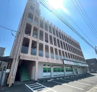 岩瀬ビル【3階】の外観