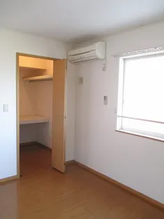 ブルージュ Ⅱ棟【2階】の居間