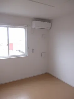 エテルノ・カーサ B【1階】の居間