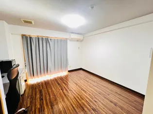 ドミトリー末広【3階】の居間