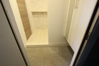 パルティールR【1階】の玄関