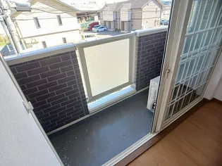 ニューフォンテーヌ【2階】の内装