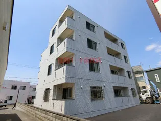 ソル・サリエンテ【202号室】の外観