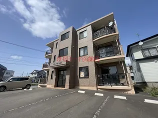 ブルーベル神山【3階】の外観