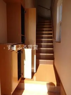 メゾンアモロッソⅠ番館【203号室】の玄関