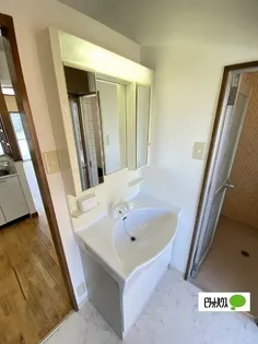 東和コーポラス【502号室】の内装