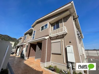 スミール・モーテ【2階】の外観